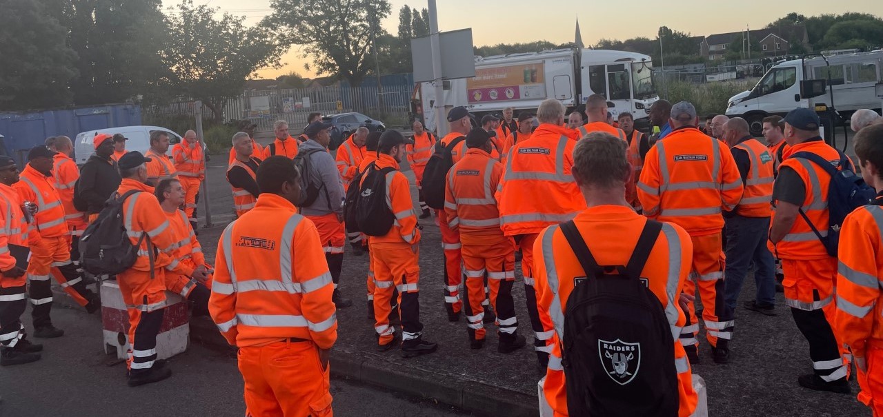 London refuse workers denied public holiday to mourn the Queen